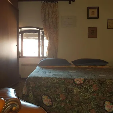 Guest house Affitta Stanza Da Raffa E Paola Intra